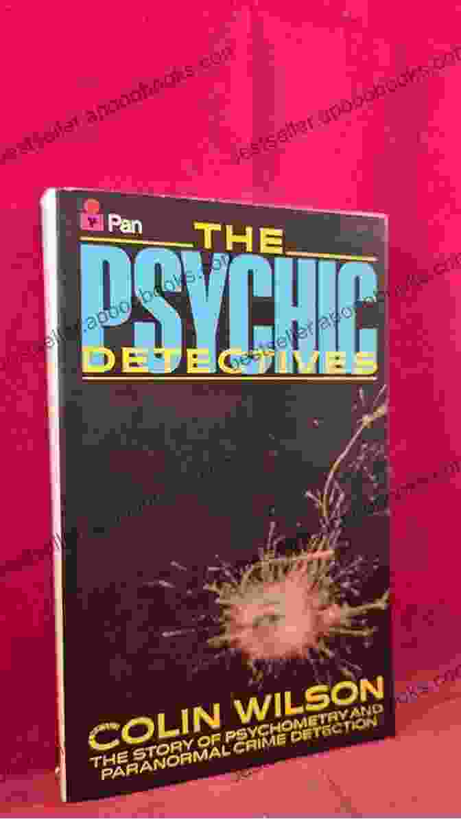 The Psychic Detective Book Cover, Featuring A Woman With A Magnifying Glass And A Cat On The Scent: A Laugh Out Loud Pet Detective Rom Com (The Psychic Detective 1) (The Psychic Detectives Series)